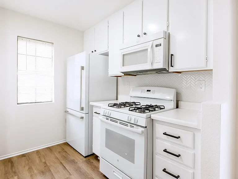 10329 Azuaga St #259 — Photo 5