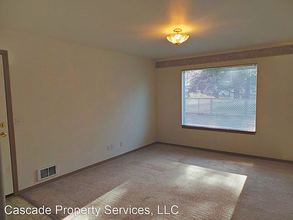 3rd image of 931 SE Ely St APT A201