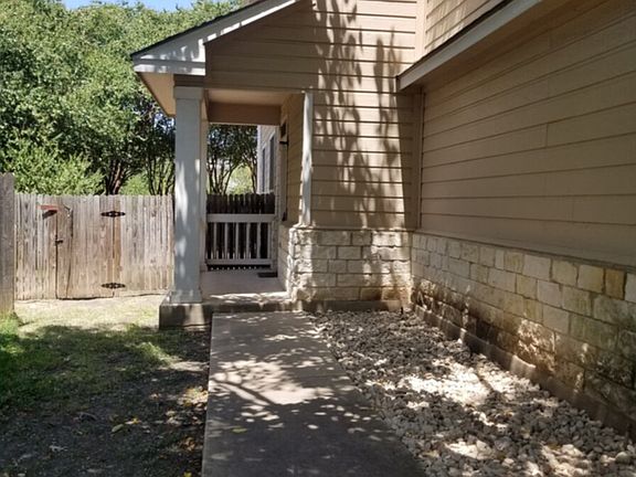 2nd image of 2928 Thrushwood Dr #A