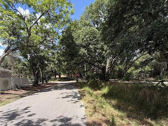 4th image of 6806 NEW YORK DRIVE Lots A,B,C
