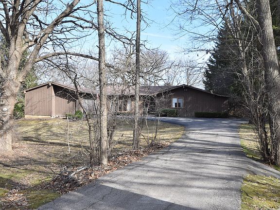 2nd image of 21948 W Brentwood Ln