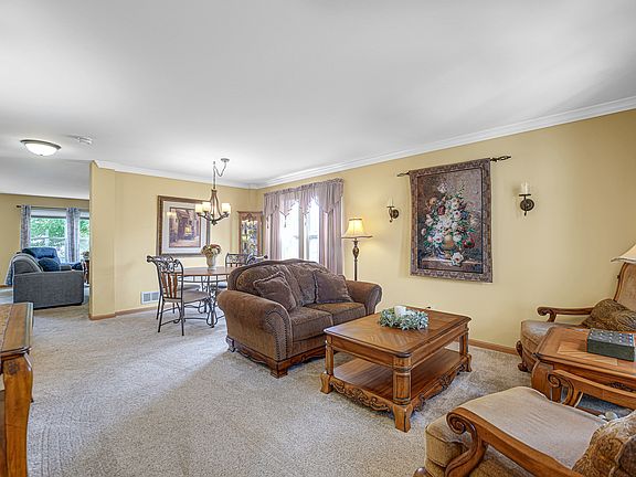 3rd image of 25435 Elam Dr