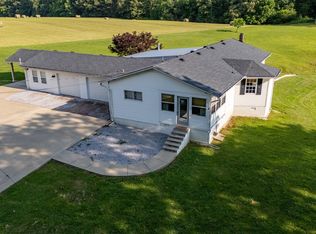 876 W Point Rd, Lawrenceburg, TN 38464
