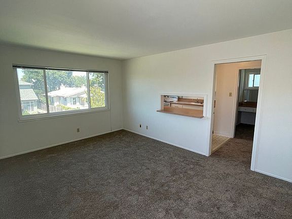 2nd image of 1127 Capuchino Ave APT 4