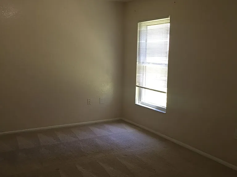 7772 Sugar Bend Dr — Photo 12