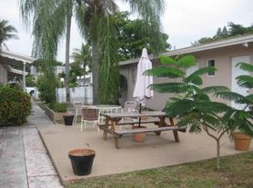 1842 Rodman St, Hollywood, FL