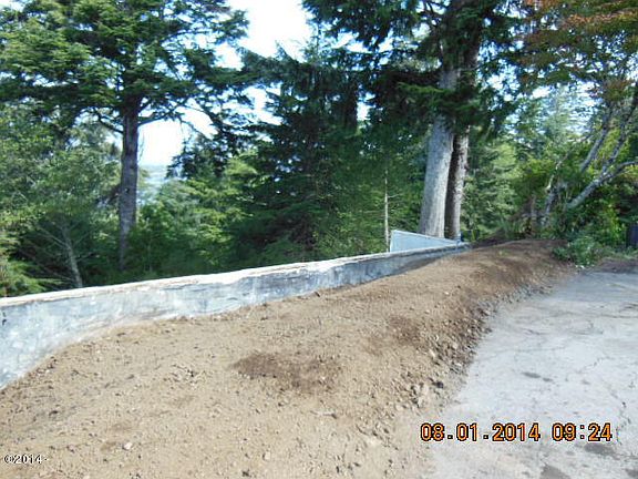 4th image of 422 Surf View Dr