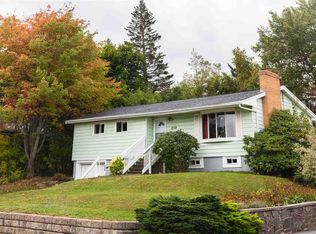 210 Skyridge Ave, Lower Sackville, NS B4C1S1