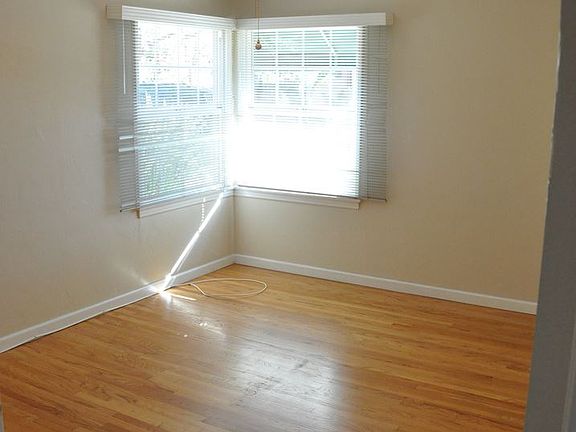 5th image of 8006 Fairview Ave #8010