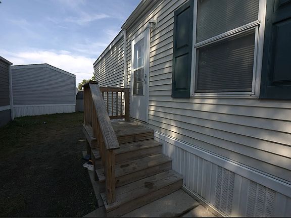 3rd image of 8800 S Harlem Ave Trailer 216