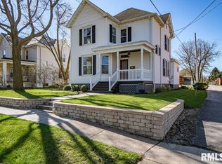 606 Walnut St, Washington, IL