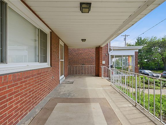 4th image of 719 Hazelwood Ave