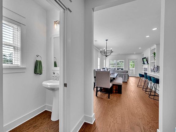5th image of 104 Huntley Ridge Dr
