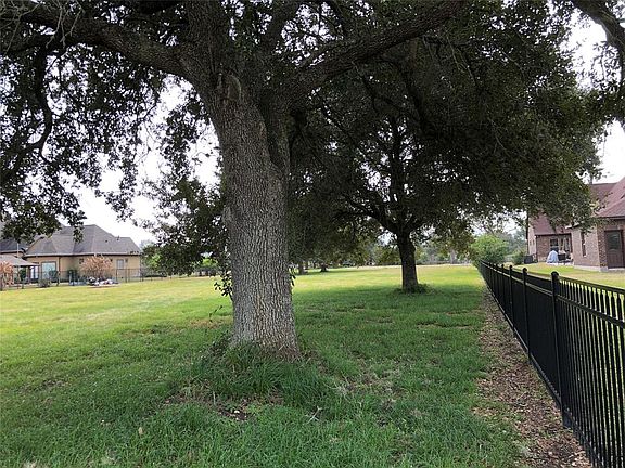 5th image of 32706 Westminster Dr