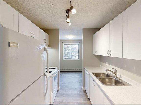 3rd image of 8111 C 96th St #D-220
