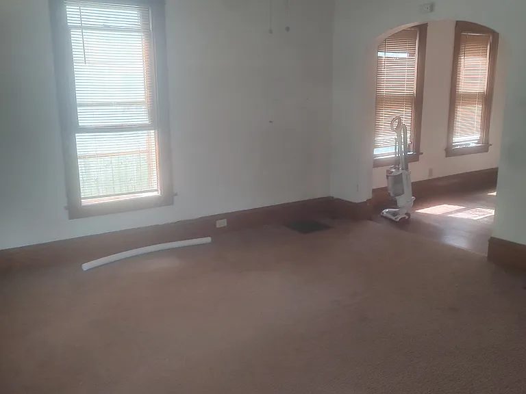640 Baldwin St — Photo 1