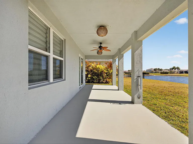 10916 SW Robbia Way — Photo 5