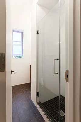 Rented by Dynamik Realty | media 13