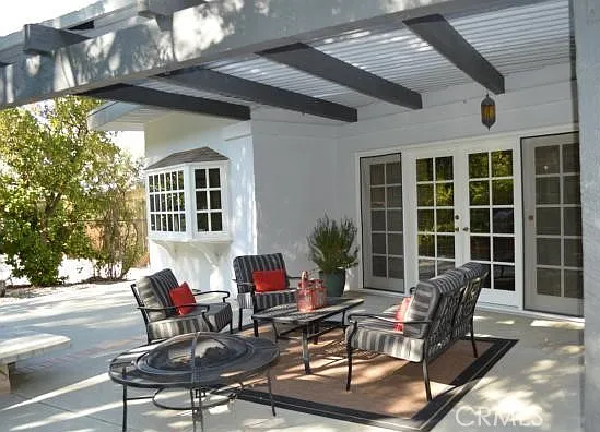 6757 Daryn Dr — Photo 22