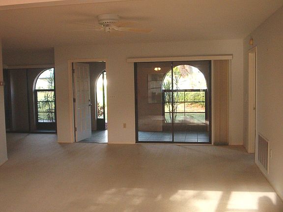 4th image of 421 Courbet Dr #421