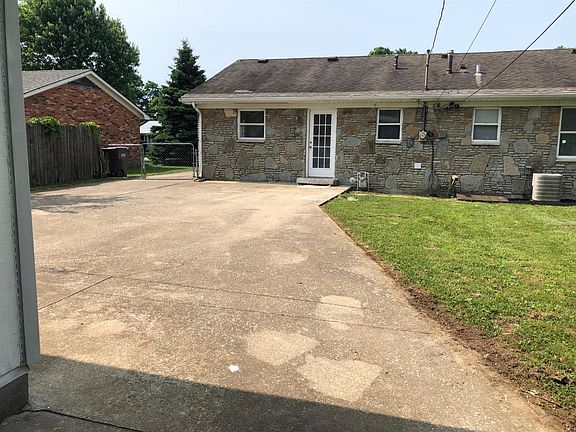 2nd image of 407 Edgewood Dr