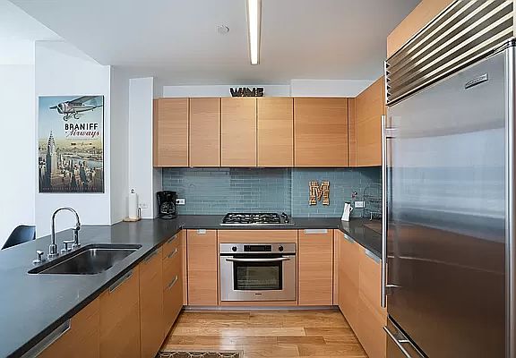3rd image of 310 W 52nd St APT 25J