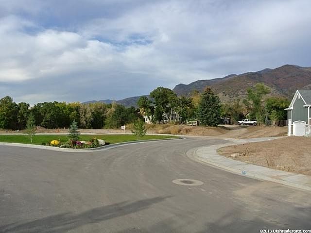 1st image of 1027 Oxford Cir