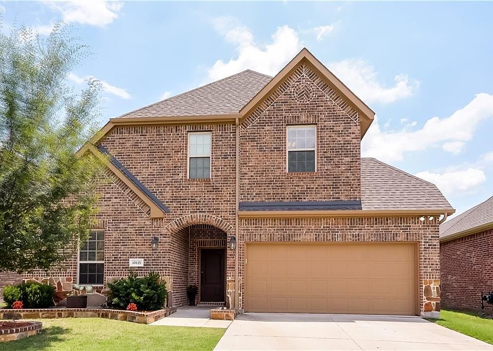1st image of 10125 Old Eagle River Ln