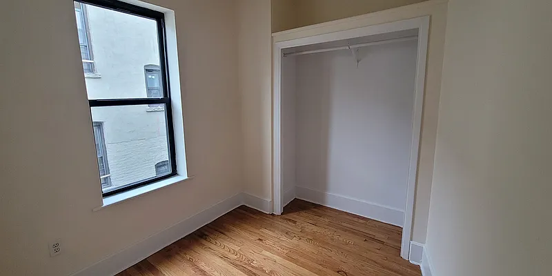 Rented by Premier One Realty LLC | media 5