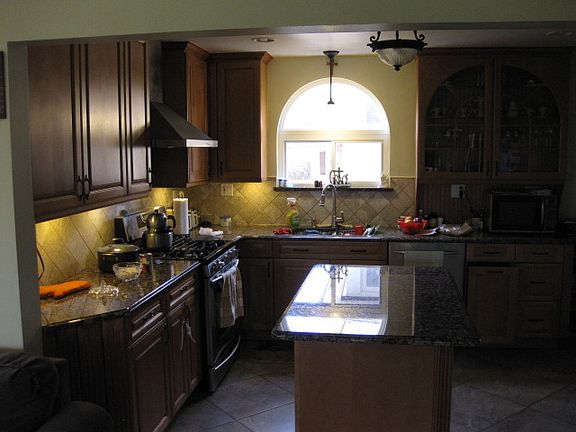 4th image of 9122 Marion Ave