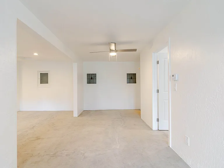 3643 1st Ave — Photo 16