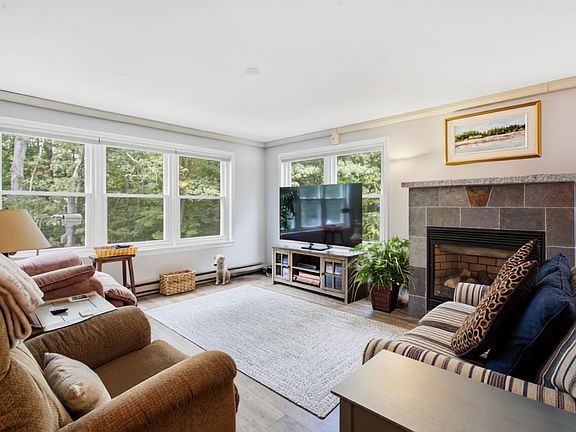 3rd image of 51 Woodland Road #7