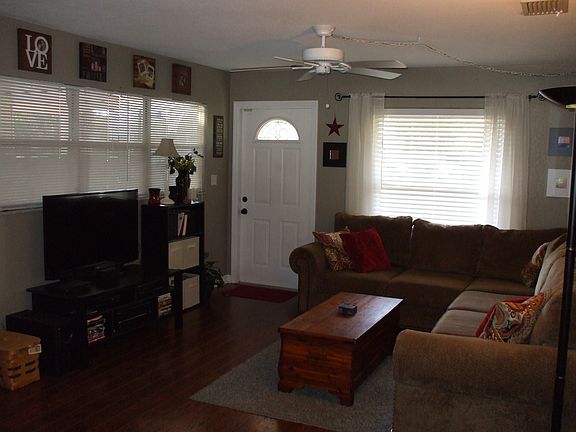 4th image of 857 William Dr