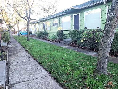 525 NE 78th Ave Photo 1
