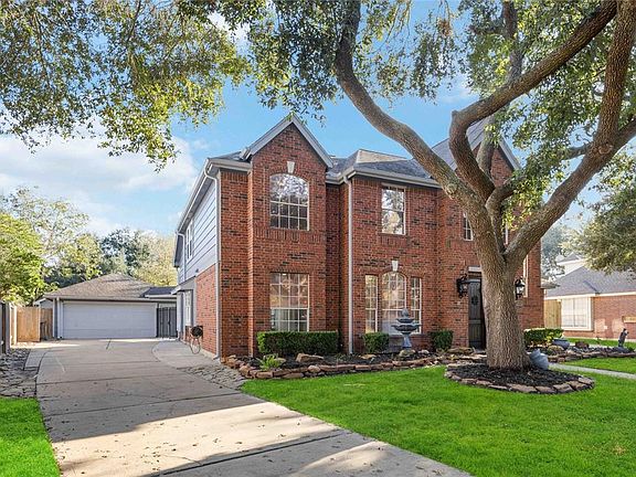 4th image of 5906 Pendelton Place Drive