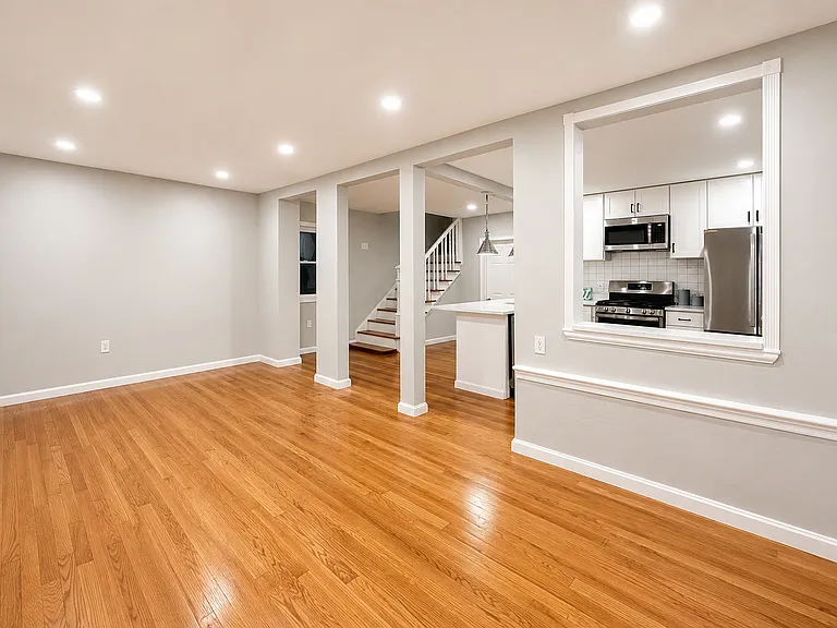 25 Alice St #1F — Photo 4