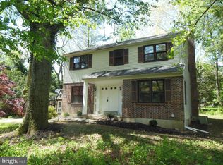 602 Crum Creek Rd, Broomall, PA 19008