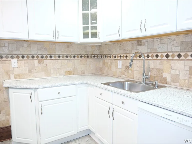 88 W Utica St #1 — Photo 15