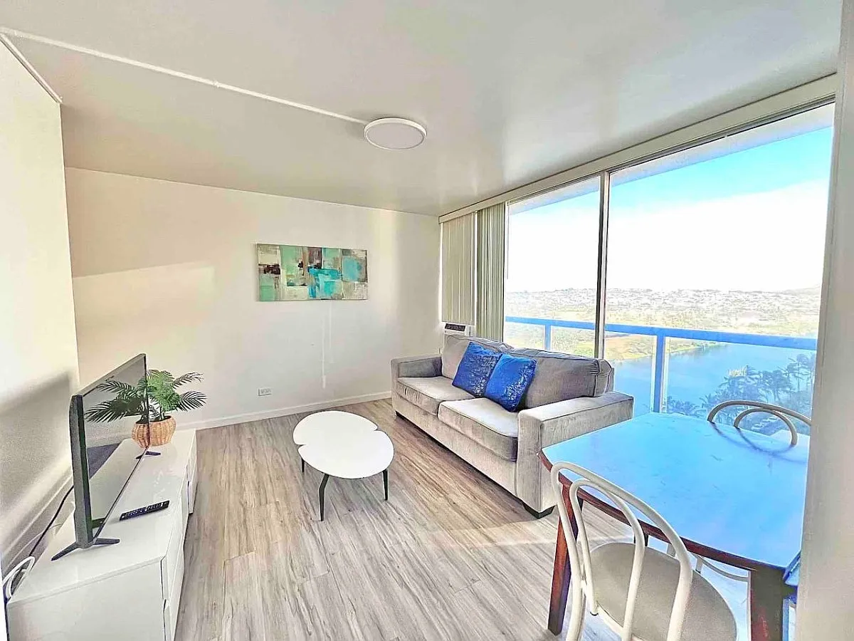 Building Photo - 444 Nahua St #1602
