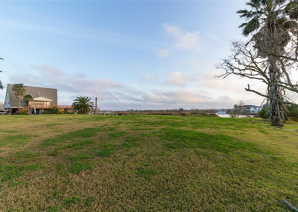 1st image of 4452 Scenic Dr