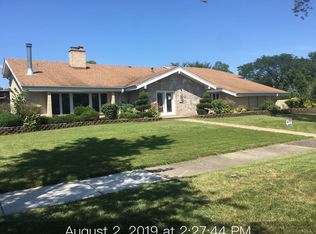 2305 Robertson Ln, Flossmoor, IL 60422