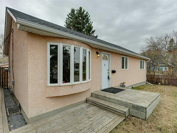 4th image of 7615 N 36th Ave NW