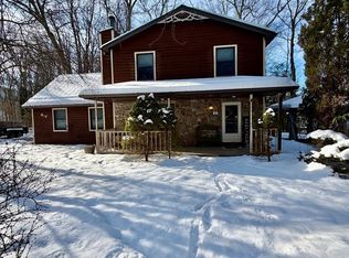 212 Bear Run Dr, Drums, PA 18222