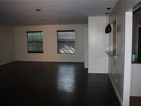 4th image of 1504 Fannin Dr