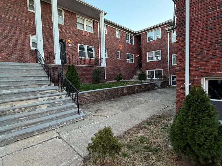 479 Roseville Ave #6 — Photo 7