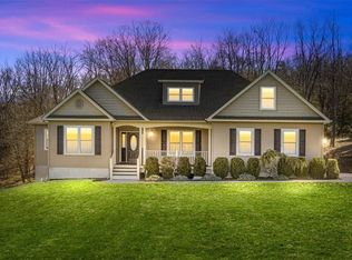 25 Eagle Crest Way, Chester, NY 10918