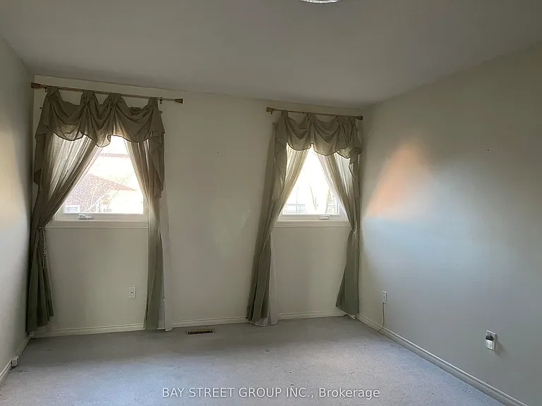36 Tomlinson Cir — Photo 11
