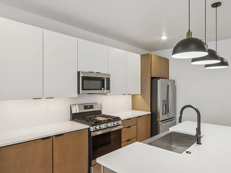 1608 D St SW — Photo 5