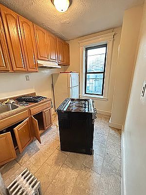 3rd image of 166-39 89th Ave #2C