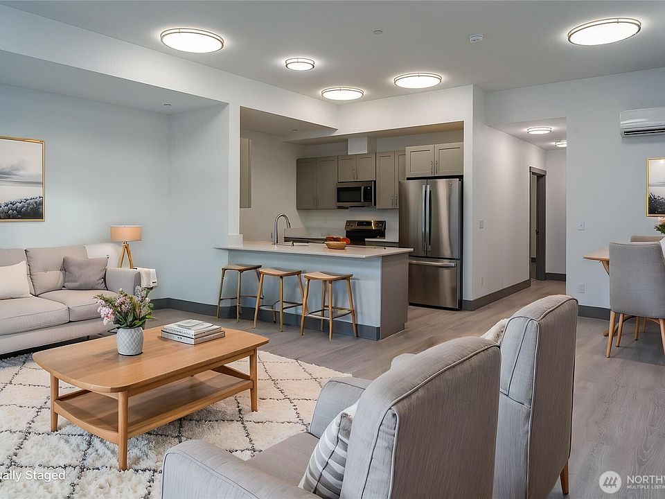1st image of 623 Morris Street #E2